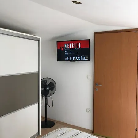 Rupotina With A Large Yard, Pool And A Beautiful View Solin