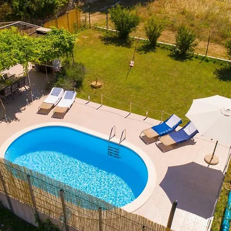 Rupotina With A Large Yard, Pool And A Beautiful View