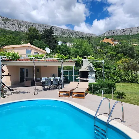 Rupotina With A Large Yard, Pool And A Beautiful View Дом отдыха *